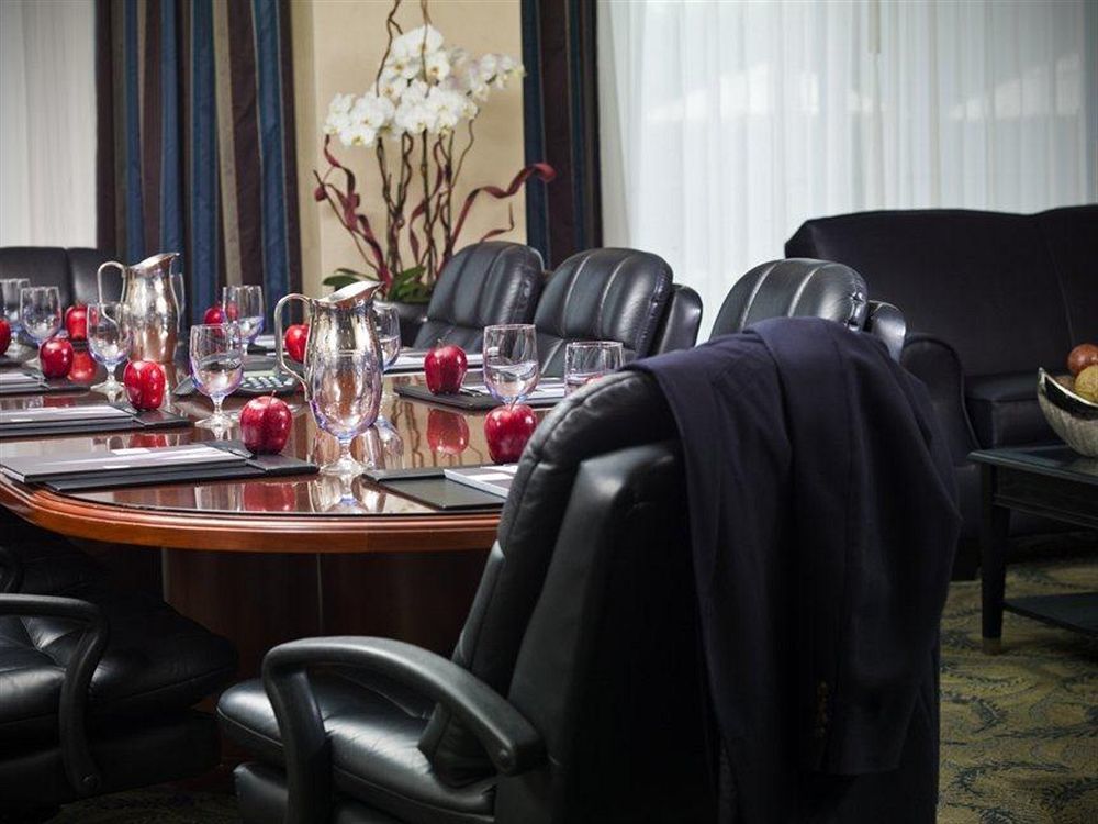 Crowne Plaza Costa Mesa Orange County By Ihg Hotel Zakenleven foto